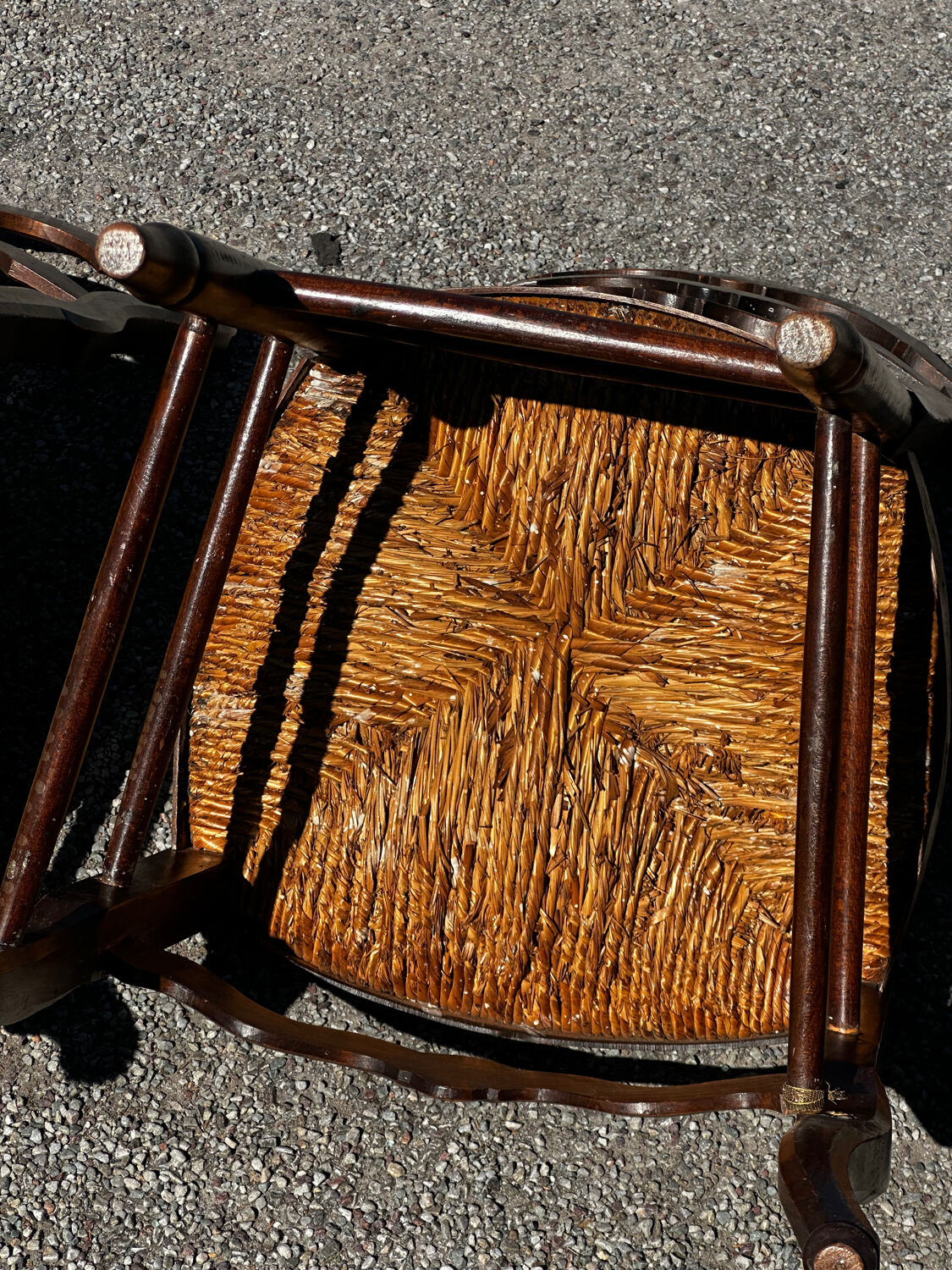 Set of 4 Louis XV straw chairs – solid wood – curved backrest