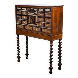 Renaissance Bureau in Rosewood, Italy, 17th-18th Century