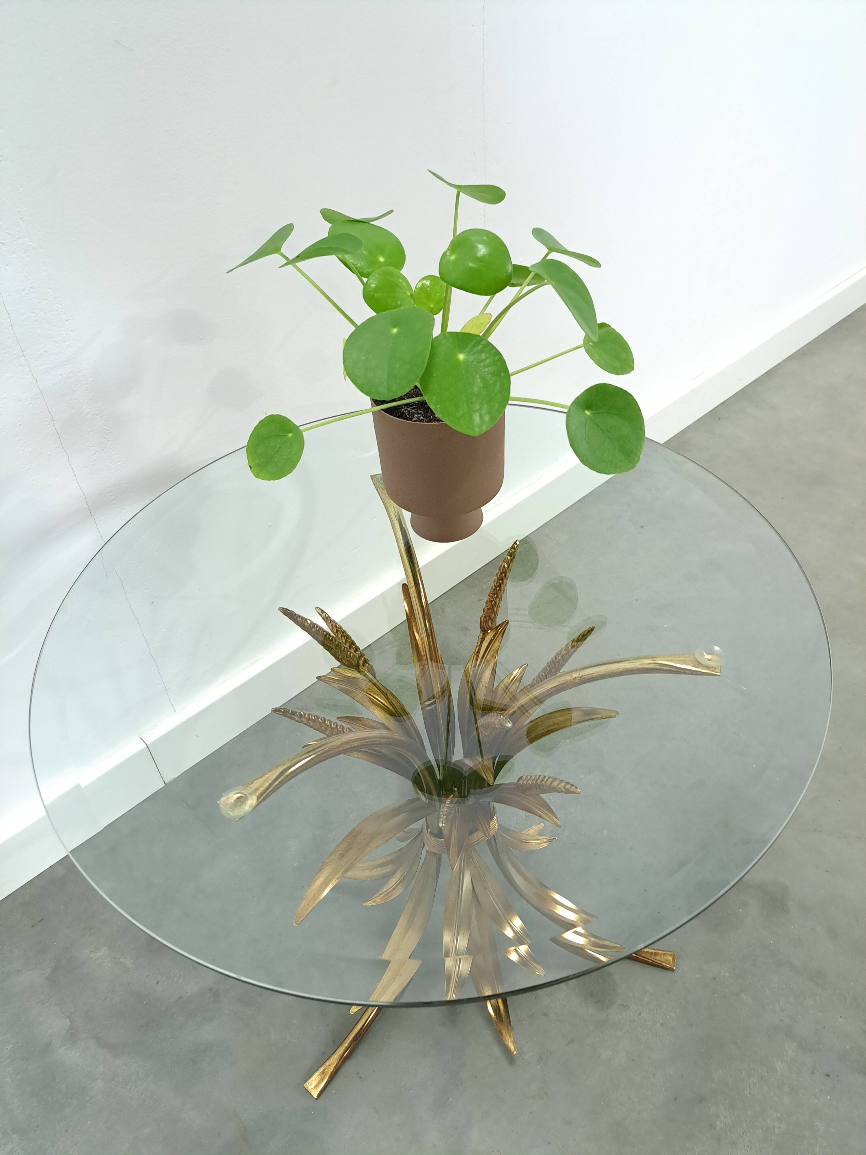 Table à maïs ronde coréenne Hans Kögl avec lame de glaçage
