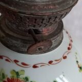 Decorative lamp inspired by old kerosene lamps