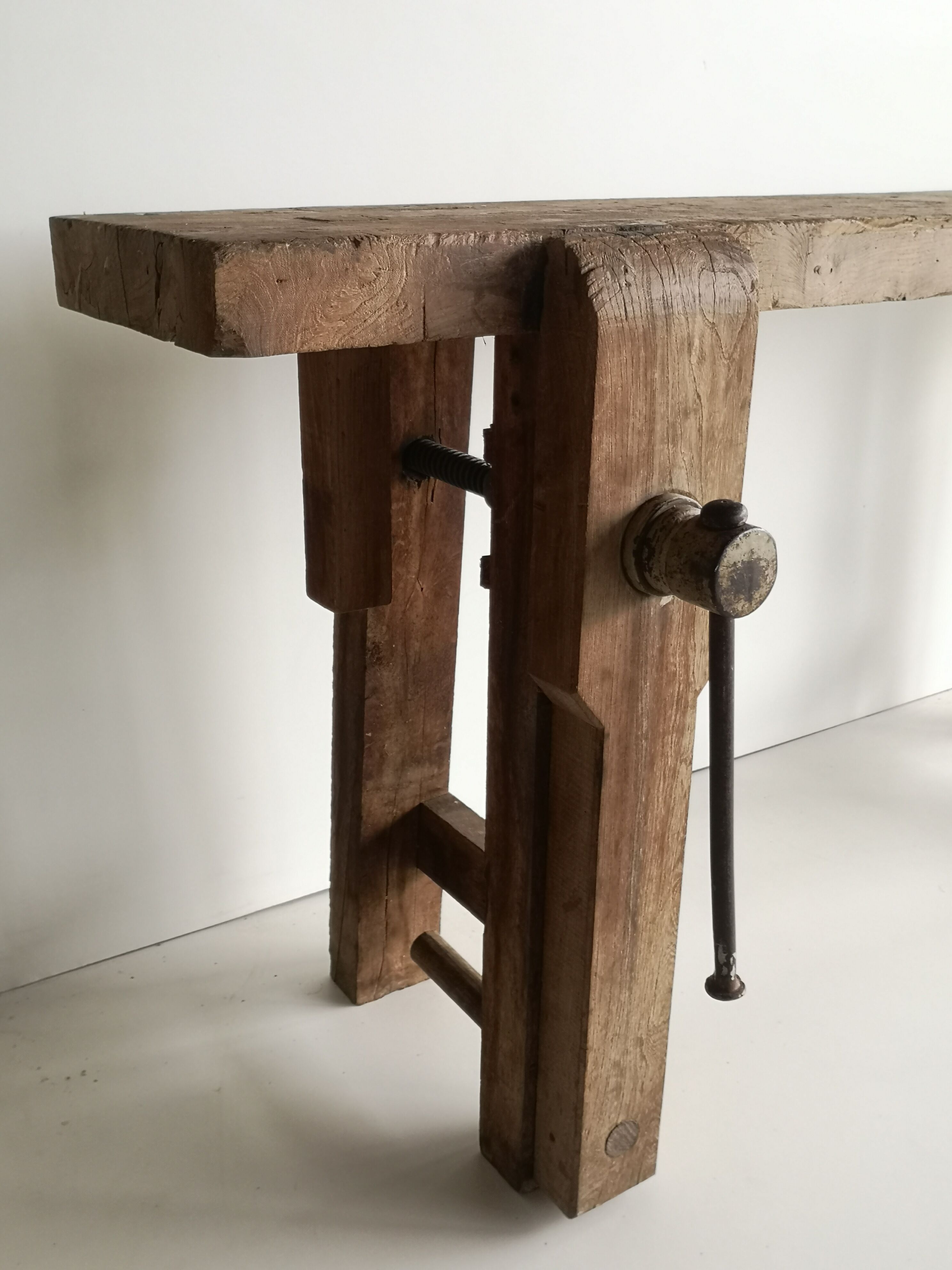 Established old carpenter