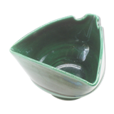 Empty pocket in green dabbling