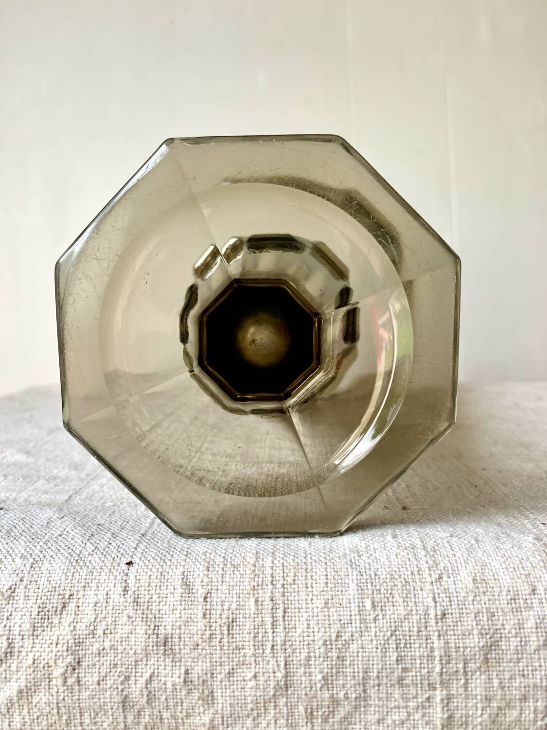 Vase cornet 1930 Art Deco verre fumé