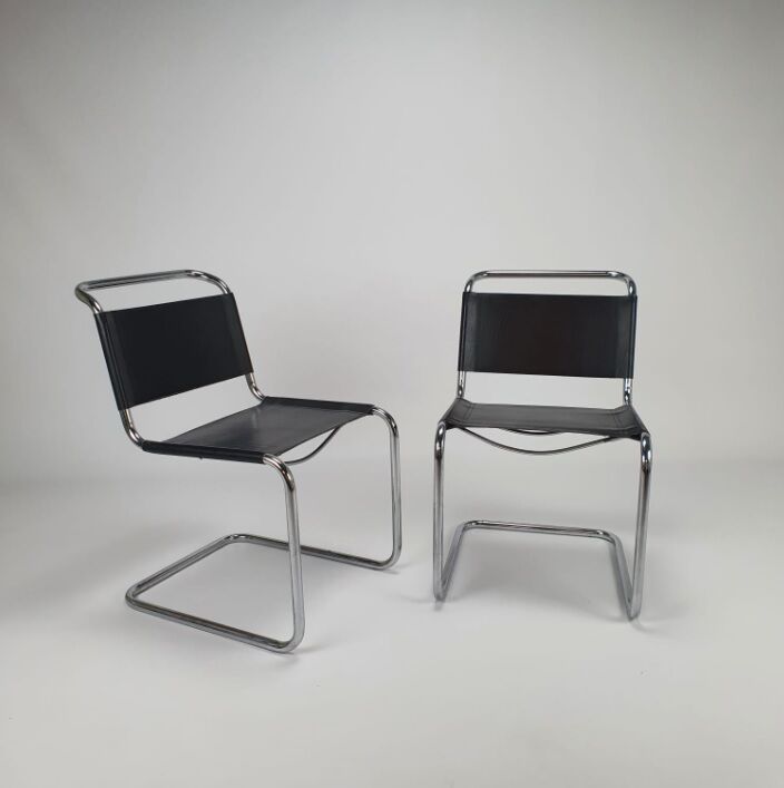 Set of 2  Bauhaus Tubular and Leather Cantilever chairs, 1970s
