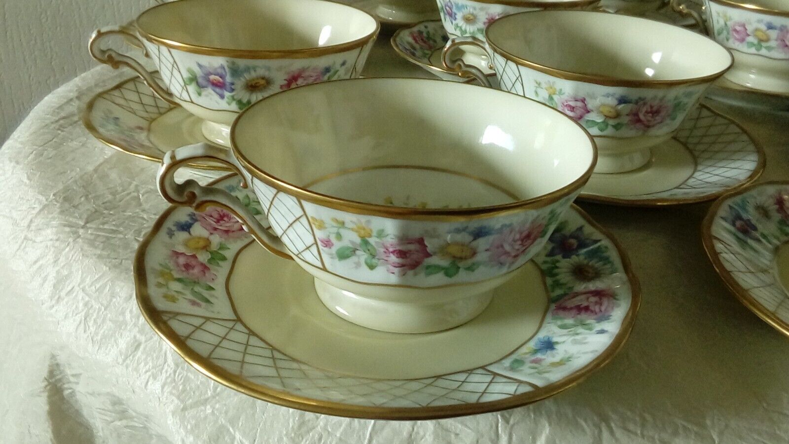 Coffee cup in limoges porcelain bernardaud floral decor