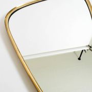 Heavy mid-century brass kidney-shaped wall mirror from Münchner Zierspiegel
