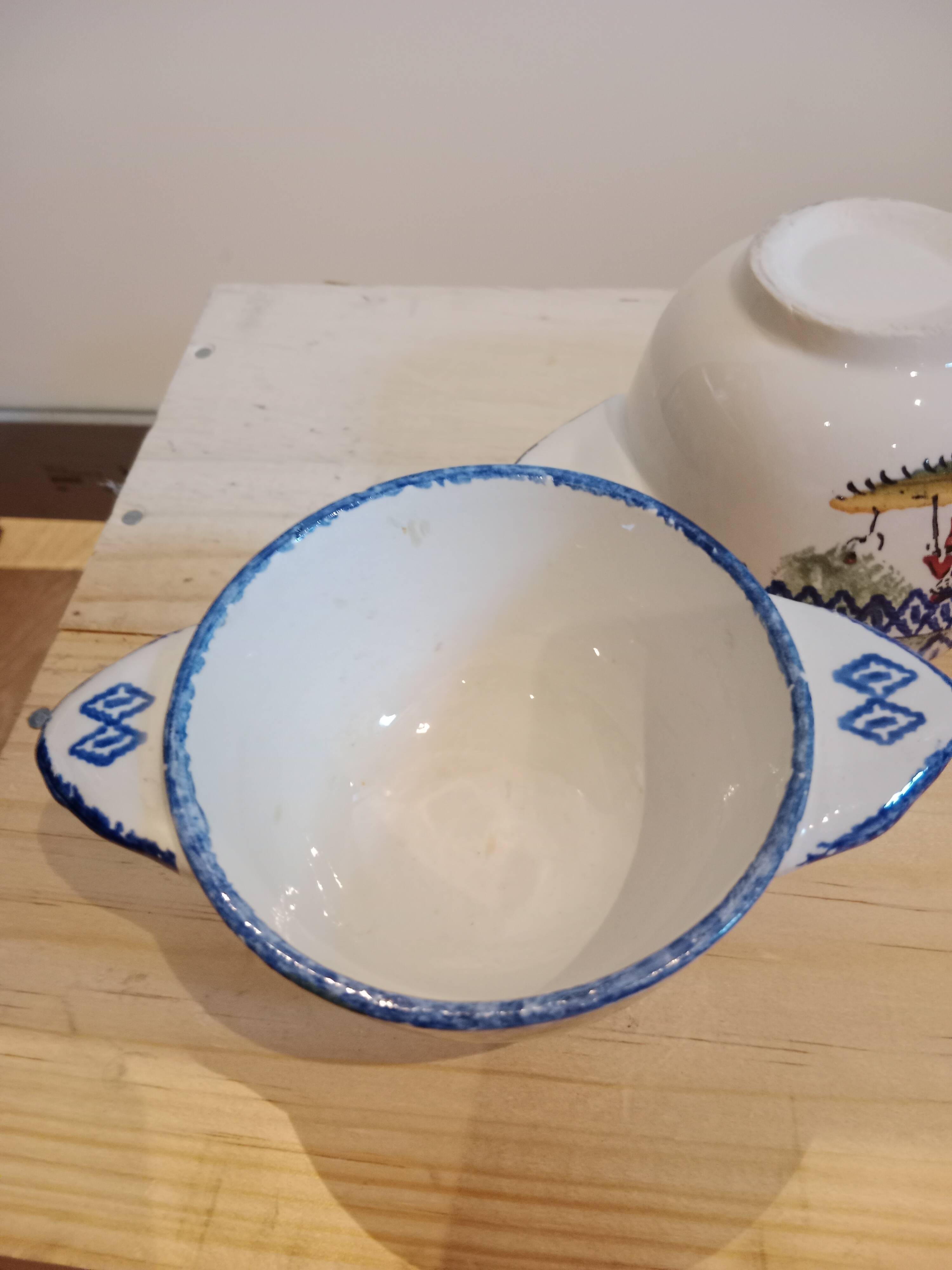 Set of 3 vintage bowls