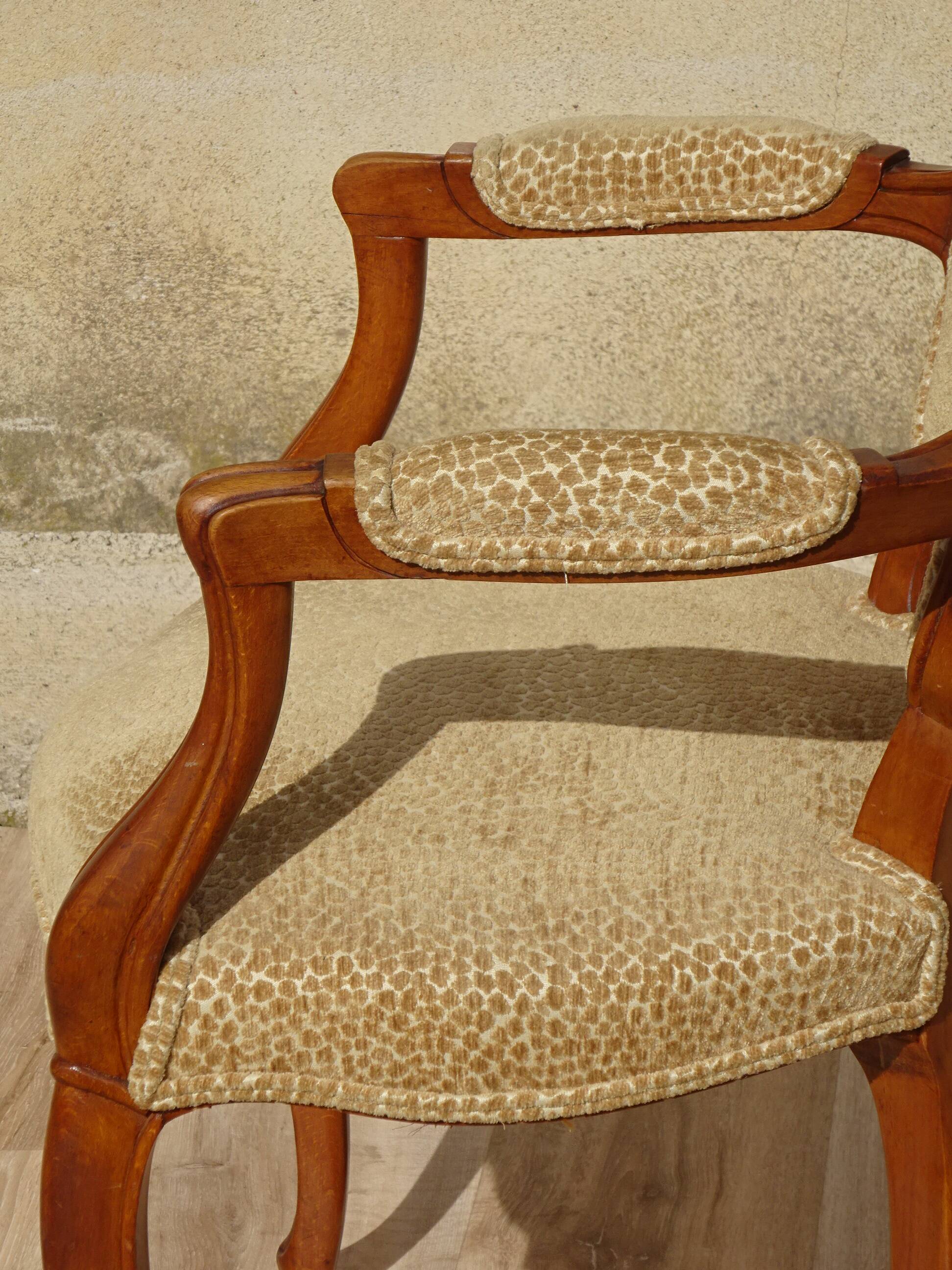 Pair of Louis XVI armchairs, upholstered in giraffe-pattern velvet
