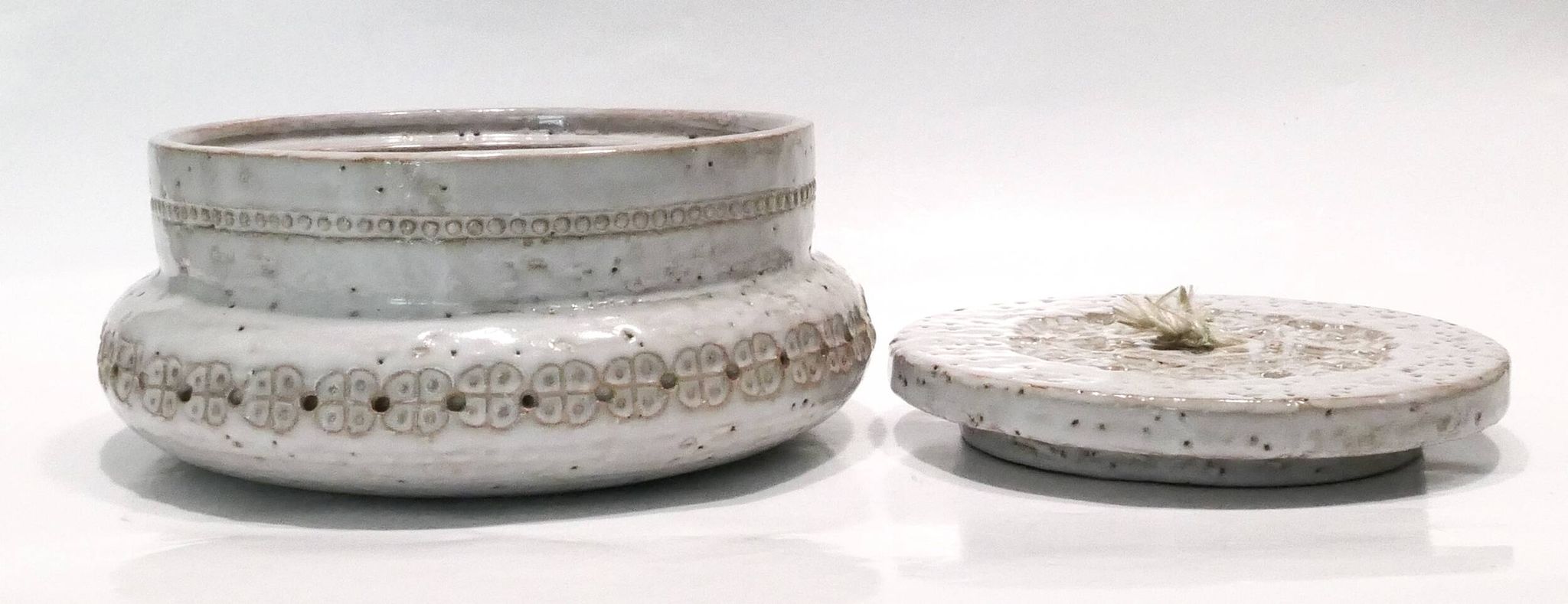 Rare boîte ou bonbonnière en céramique par Aldo Londi pour Bitossi 1960.