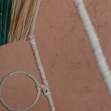 Applique murale rayé vert sapin et beige en raphia naturel