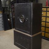 Ancien coffre fort