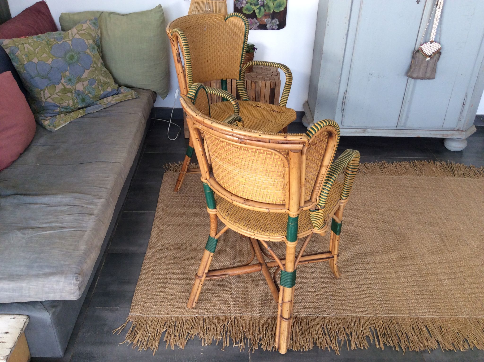 Paire de fauteuils en rotin