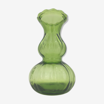Vase vintage en verre couleur vert chlorophylle