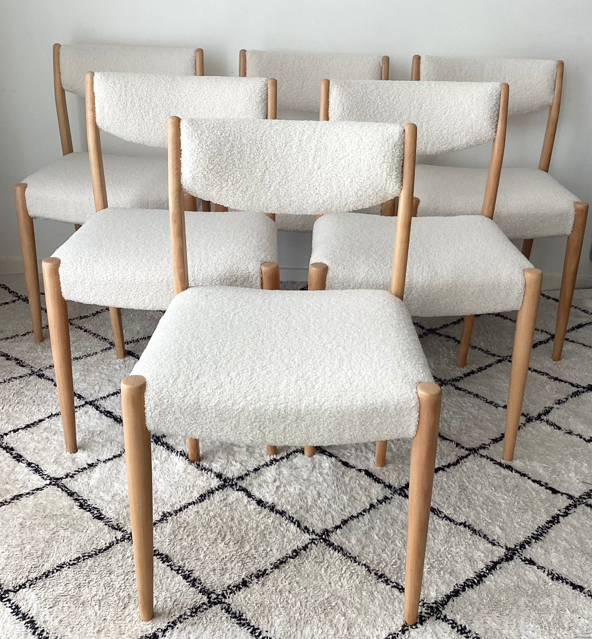 Vintage chairs 60s fully restored with a curly fabric