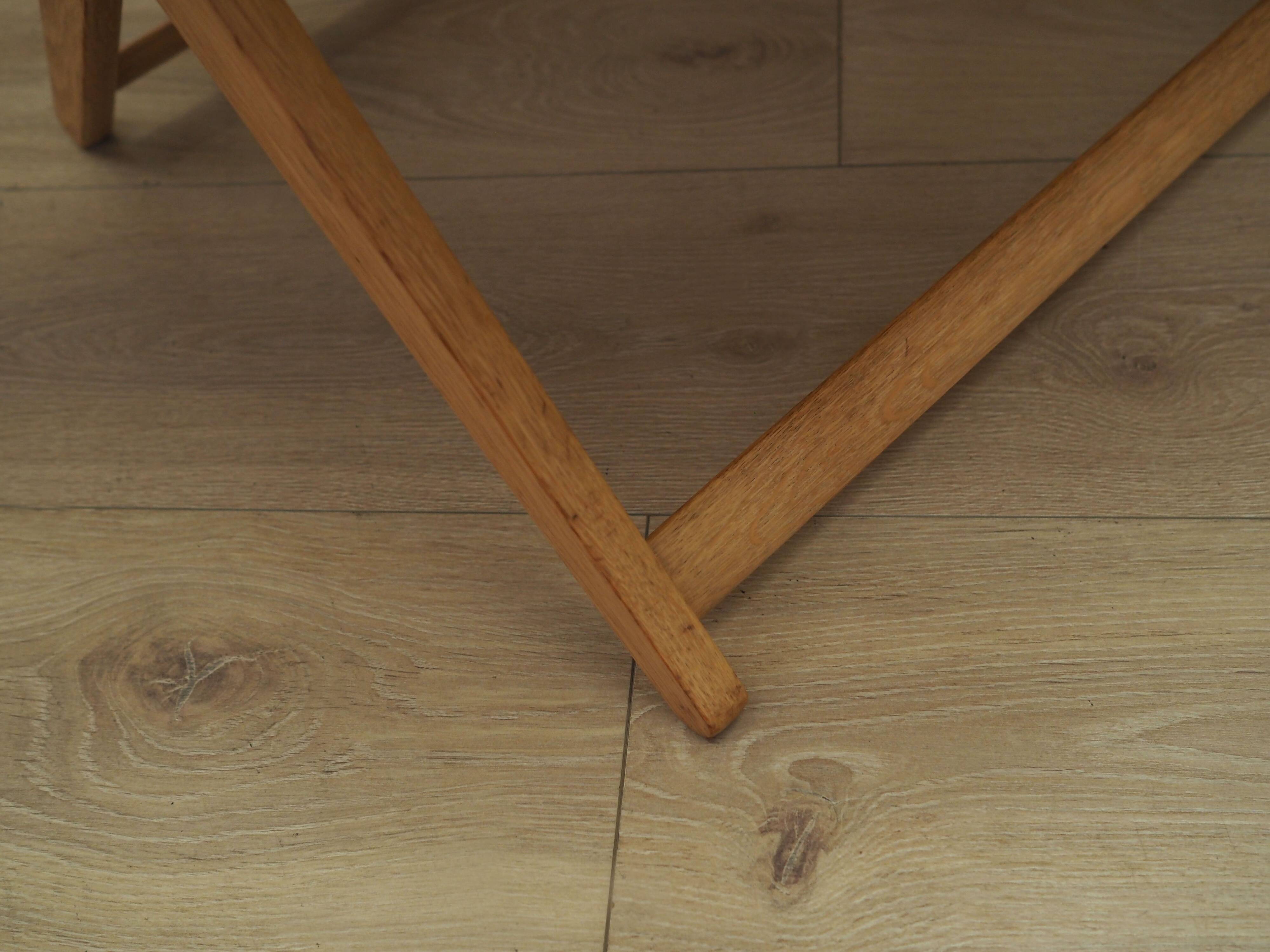 Table basse en frêne, design danois, années 1970, production : Danemark