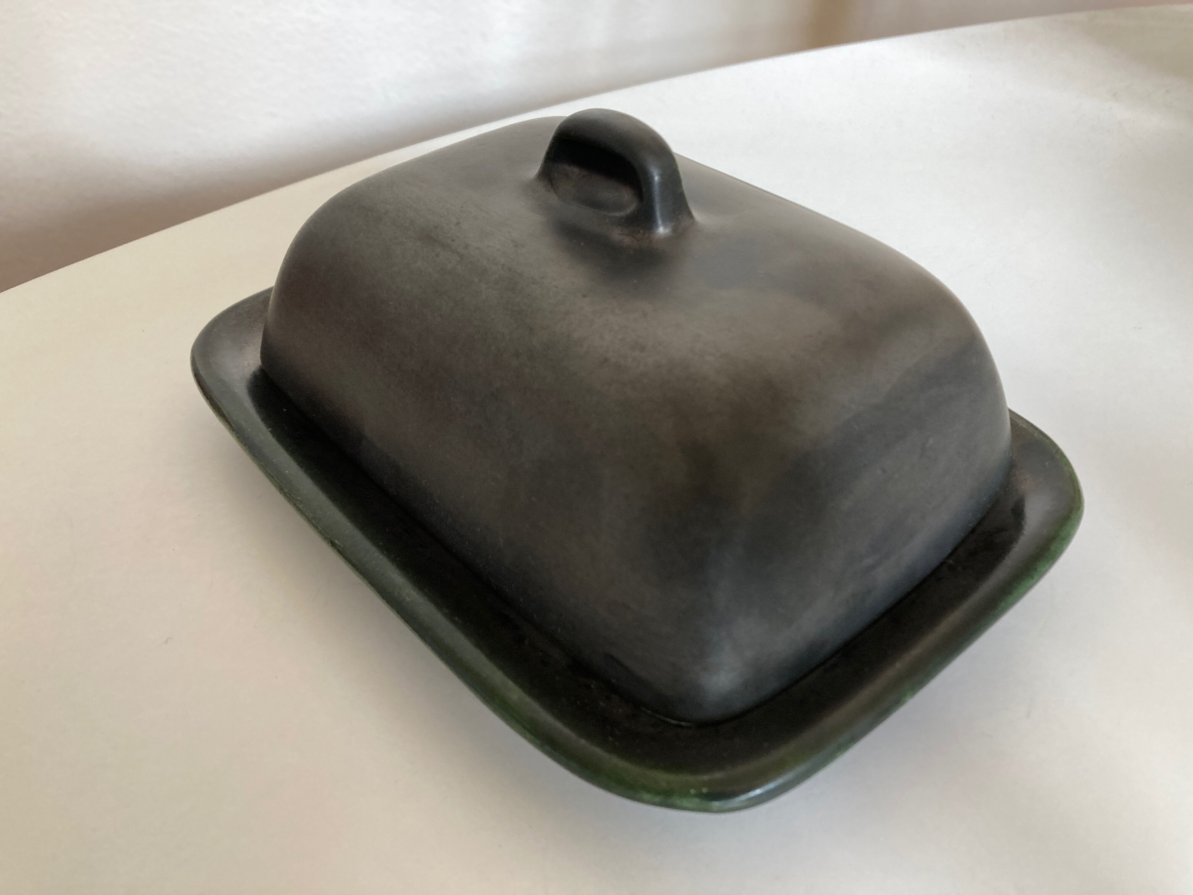 Butter maker 1960 in enamelled earth of Vallauris