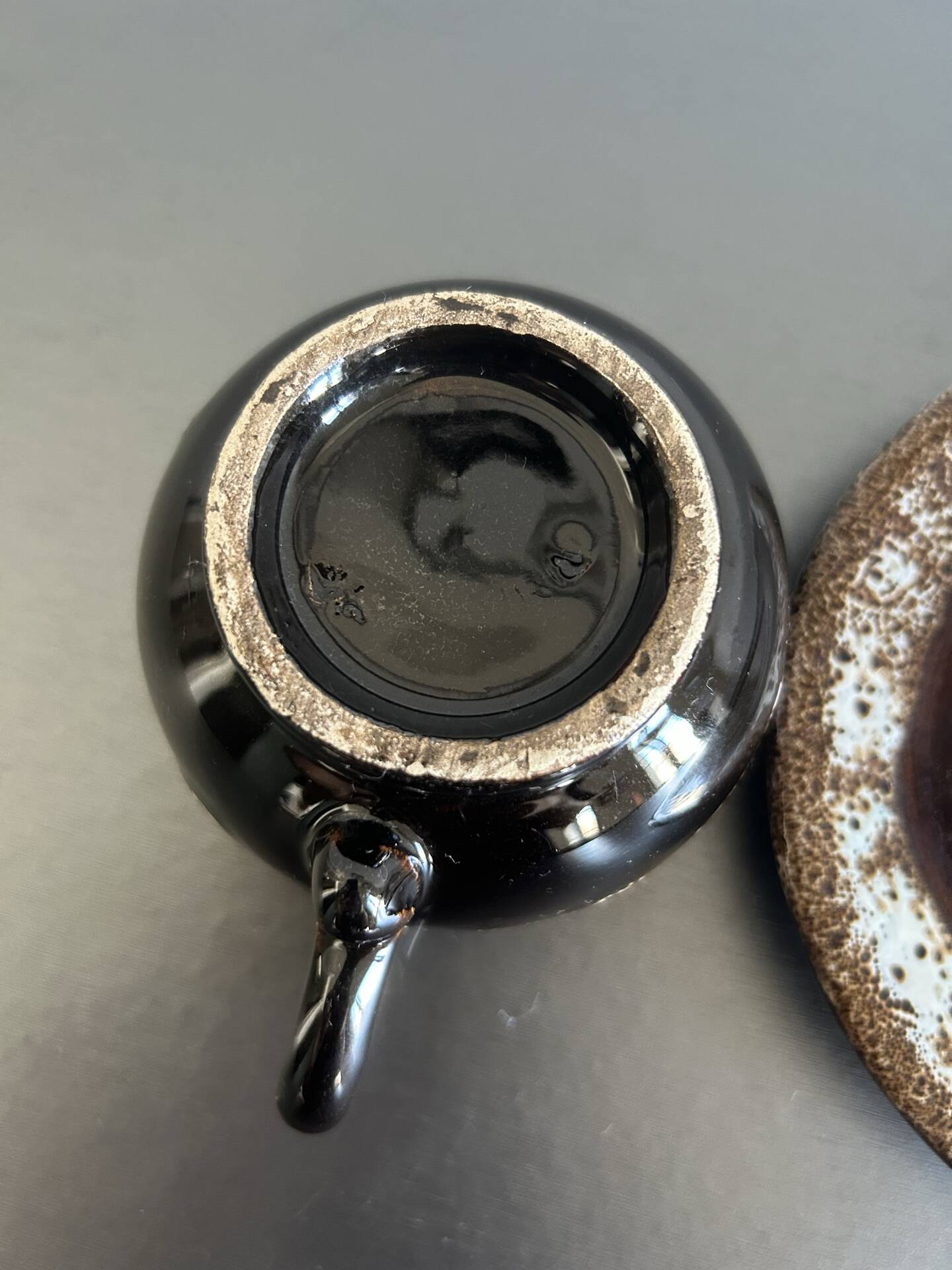 Tasses et soucoupes Vallauris