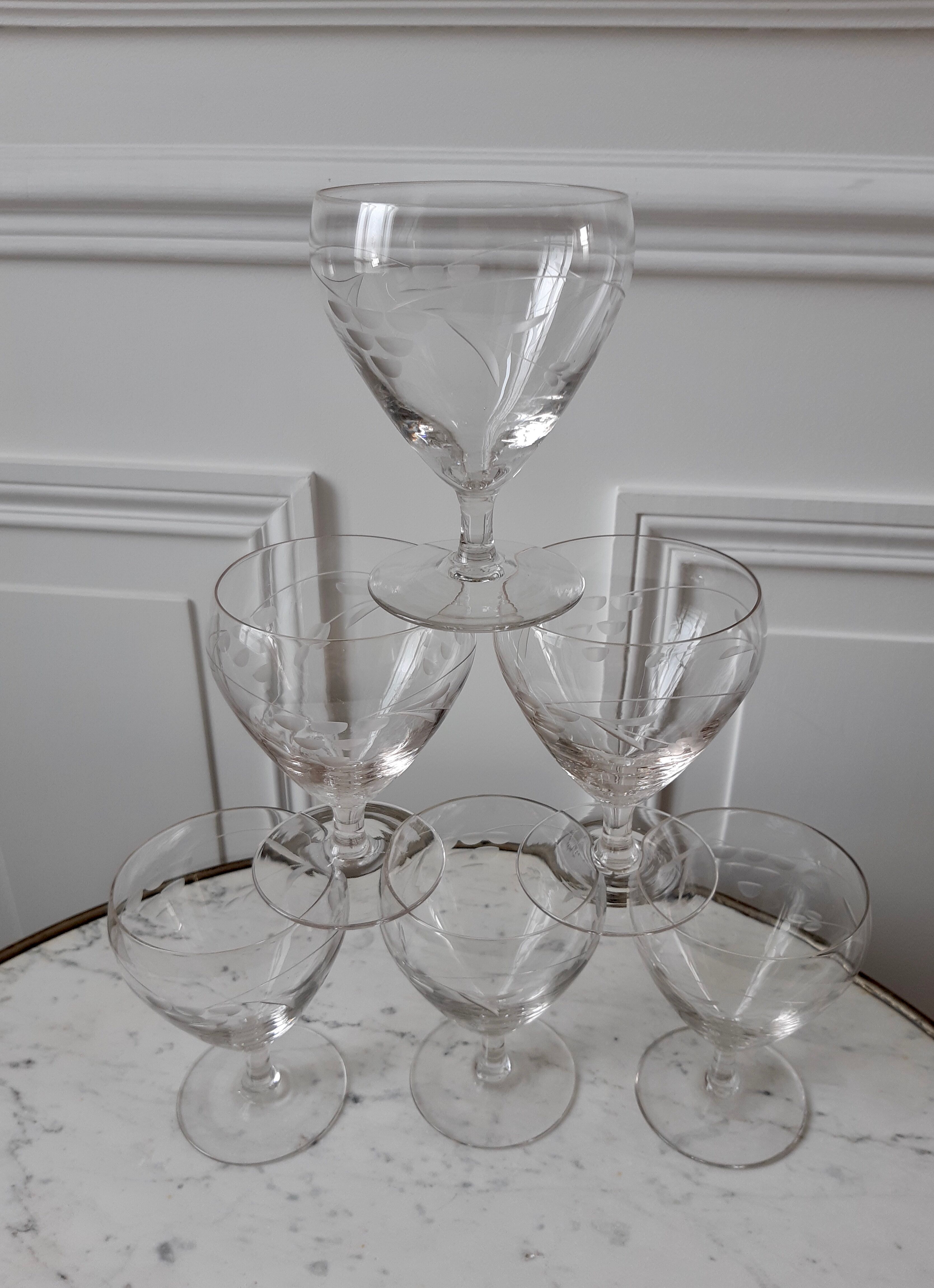 Lot of 6 engraved crystal glasses 50-60 years