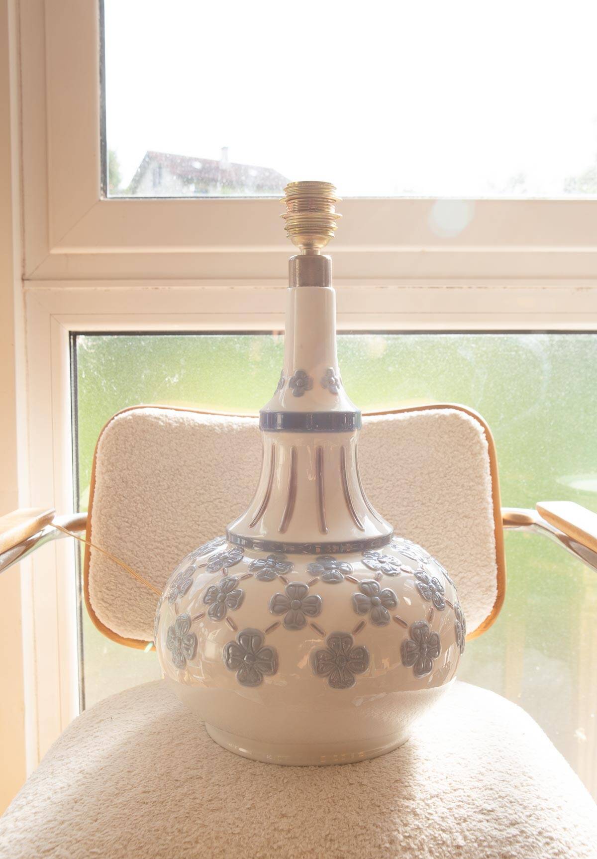 Lladró porcelain table lamp with flowers circa 1960 (44 cm)