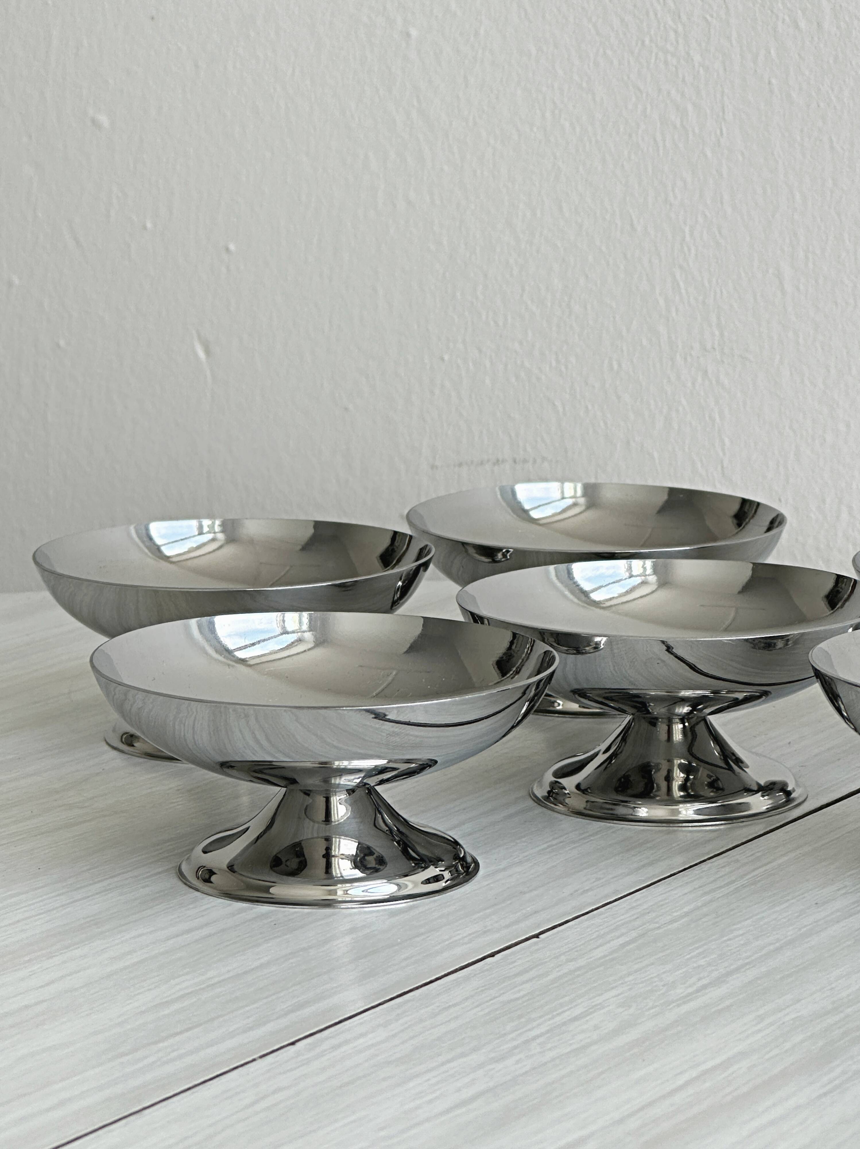 Lot de 6 coupelles sur pied en inox brillant