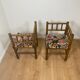 Duo de chaise d'angle en bois tourné bobines et assise tissu, milieu XXème