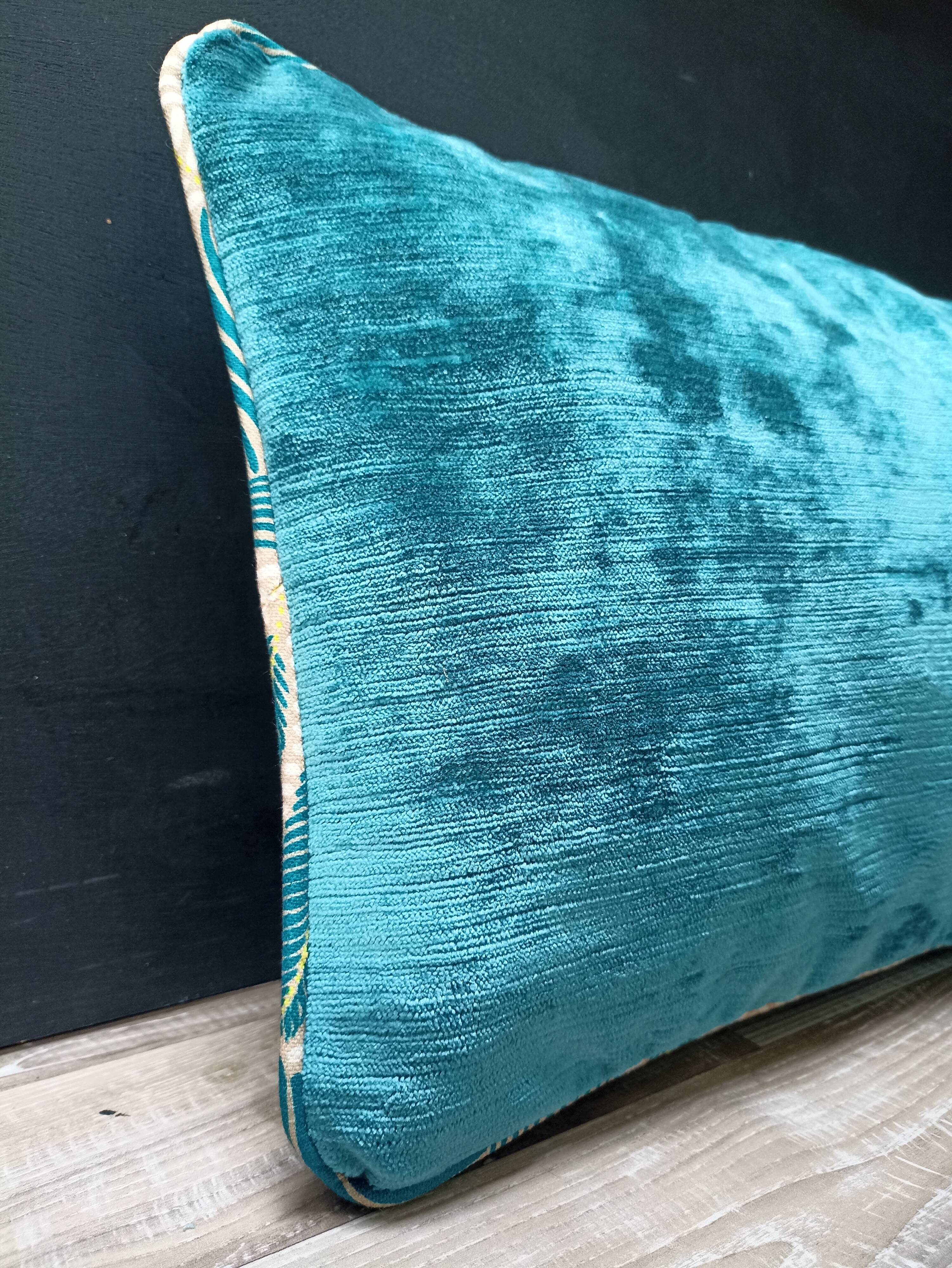 Lot de 2 coussins velours/imprimés 50x30cm
