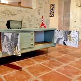 sideboard