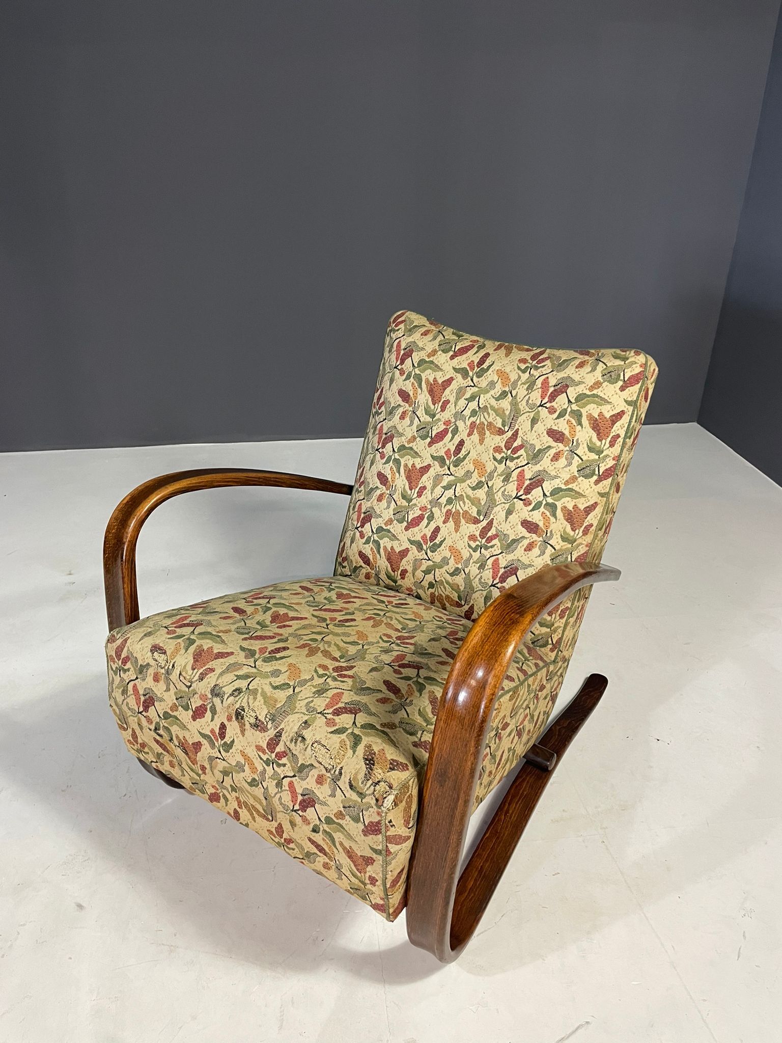 Paire de chaises longues H269 de Jindřich Halabala, années 1930