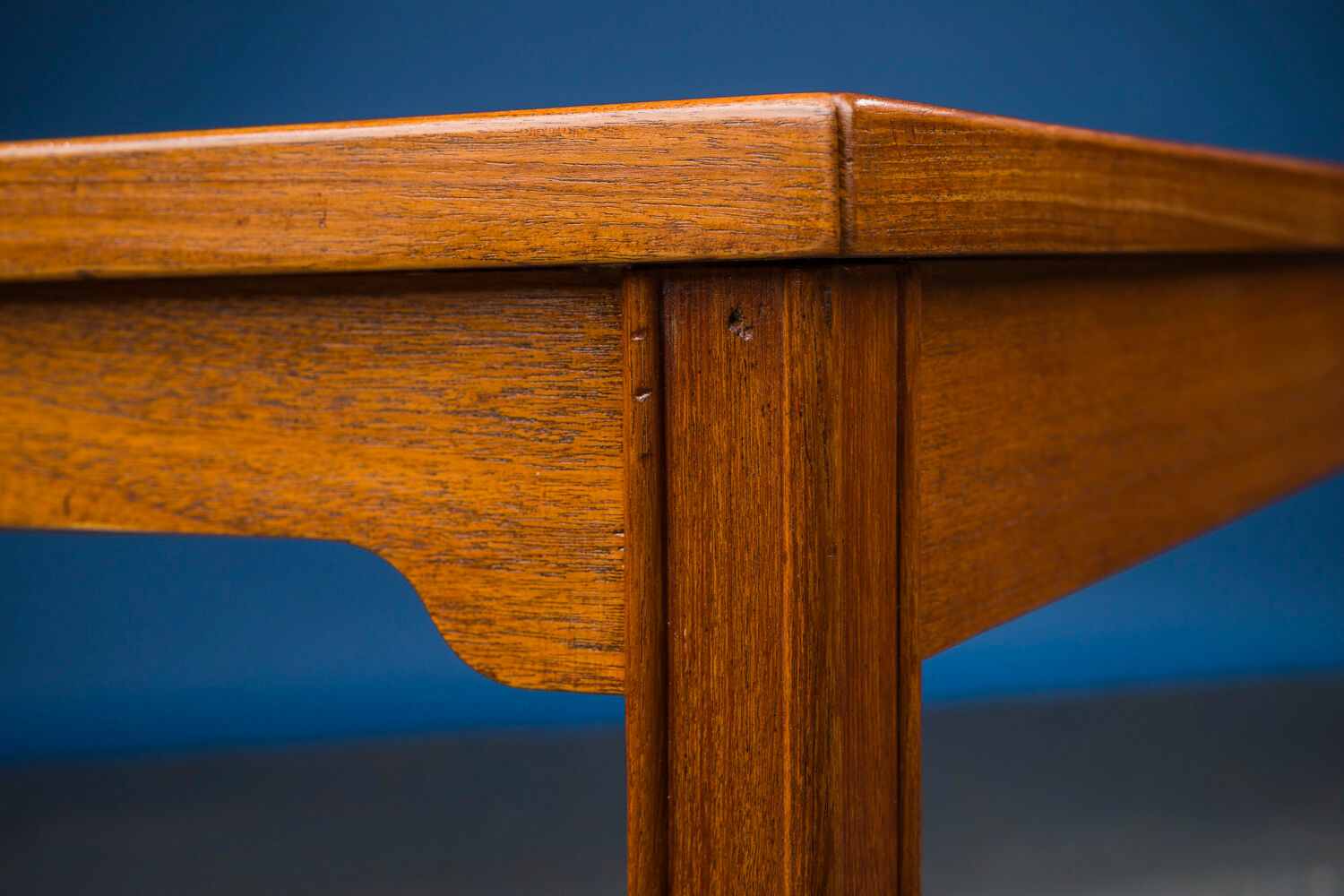 Teak desk