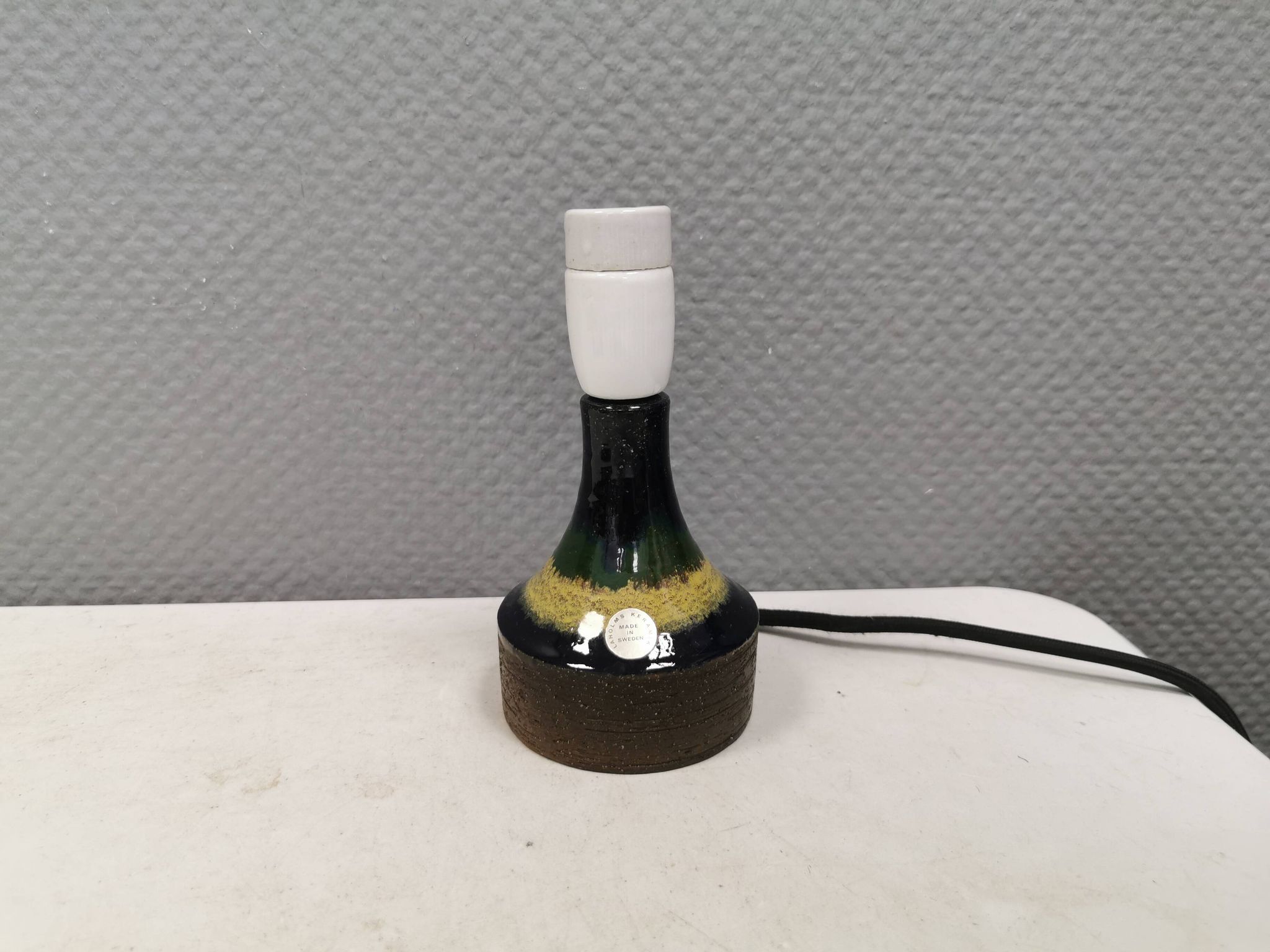 Pied de lampe de table en céramique de la marque suédoise Laholms, années 1980
