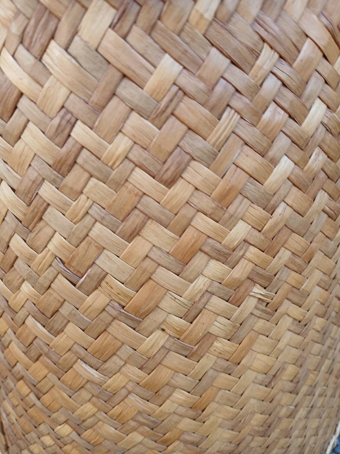 Woven straw basket