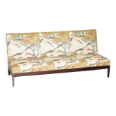 Three-seater canapé George Smith Norris restored in Mulberry linen.