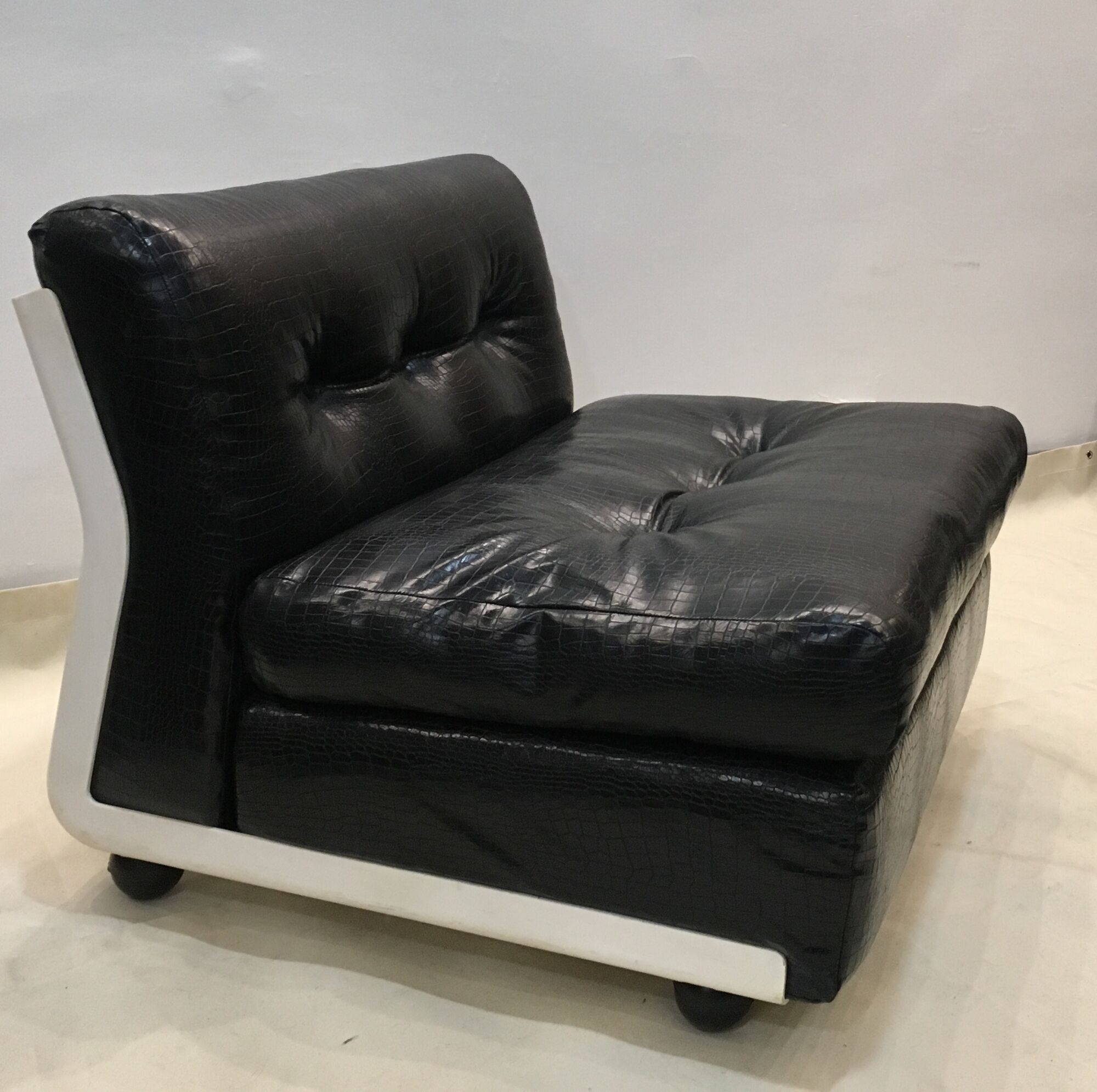 Amanta faux leather armchairs by Mario Bellini for B&B Italia