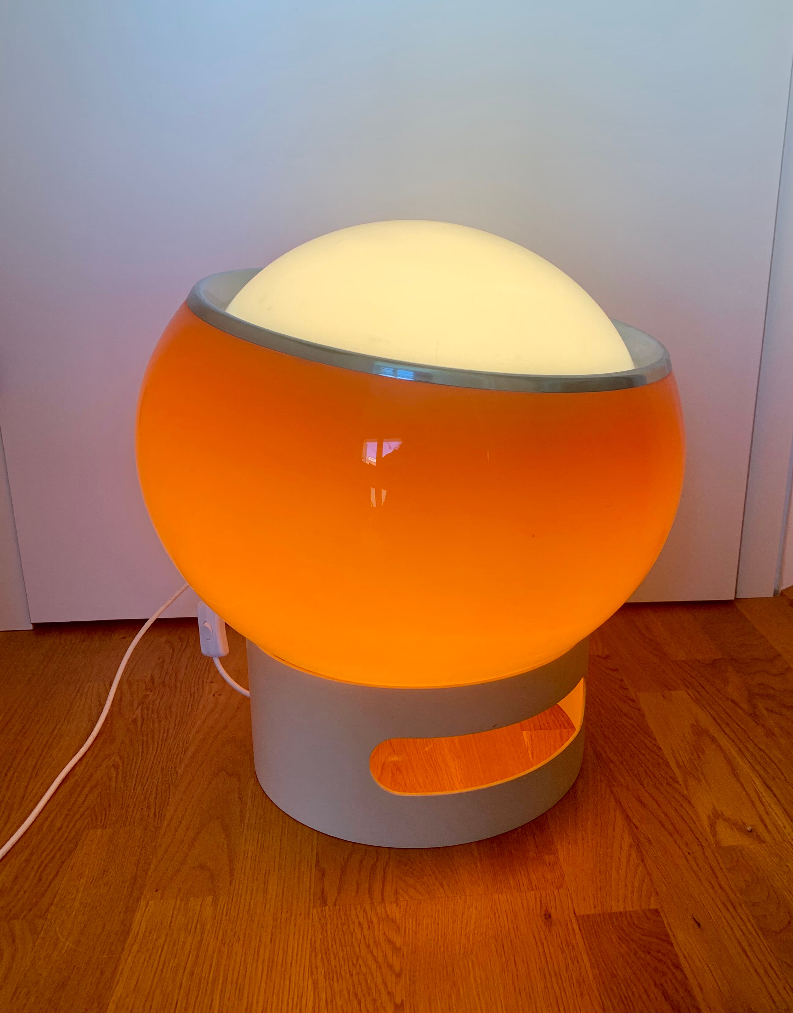 Lampadaire de Harvey Guzzini, Italie années 1970