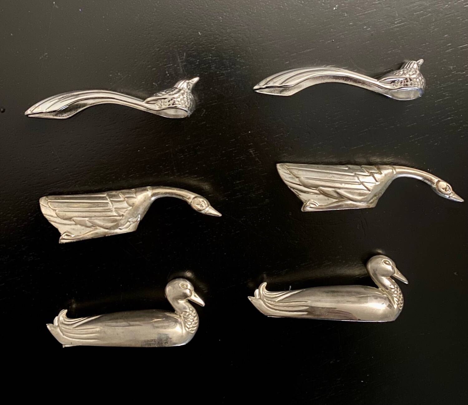 6 different animal knife holders, made of metal