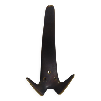 Carl Aubock Two large double wall hooks in brass #4056, Austria, 1950s