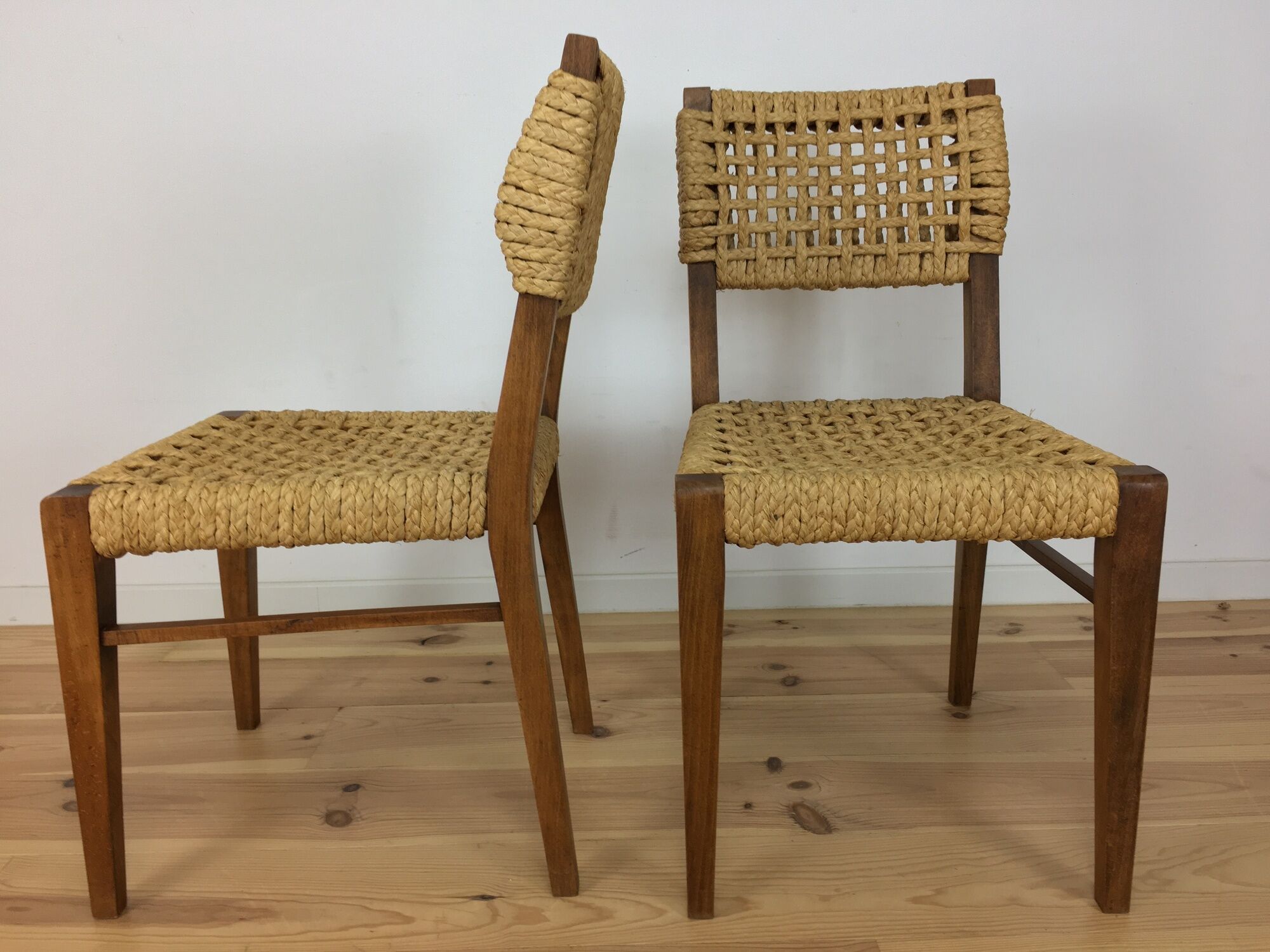Pair of Vibo Vesoul chairs