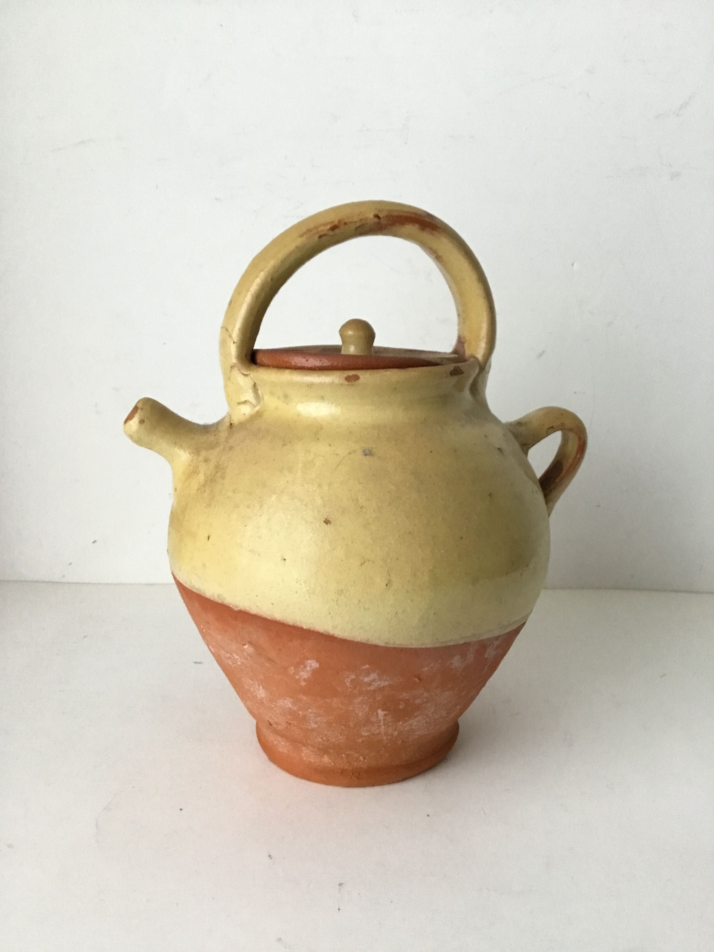Old grease pot