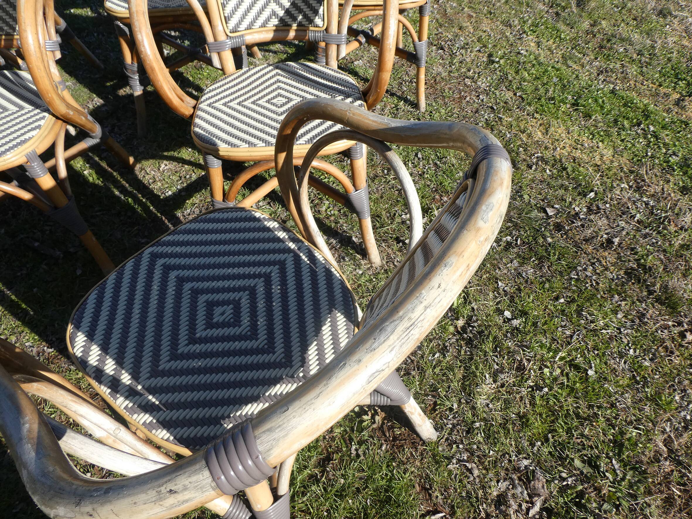 Lot de 6 fauteuils bistrot de terrasse en rotin type "parisienne"