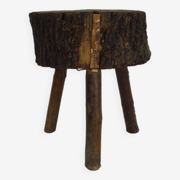 Tripod oak milking stool, Ariège peasant art, France (19th century)