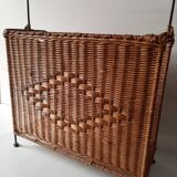 Door vintage rattan magazine