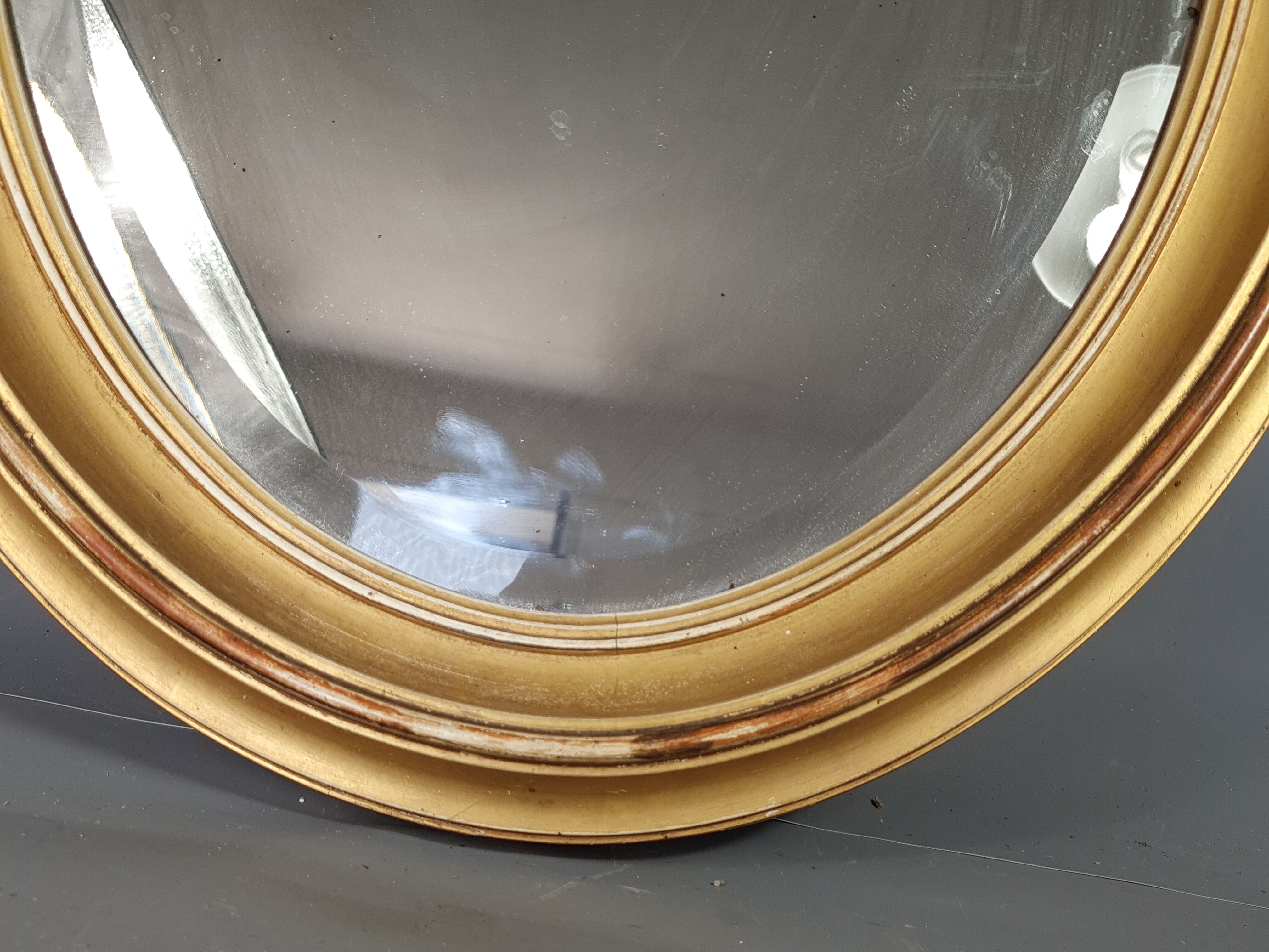 Ancien miroir ovale biseauté bois doré 63x46 cm SB