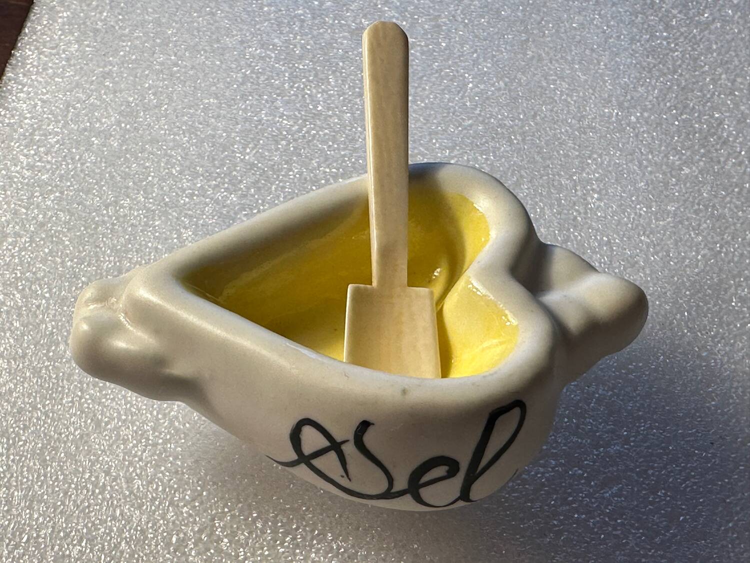 Salière poivrière vintage années 50 - céramique- formes cœurs