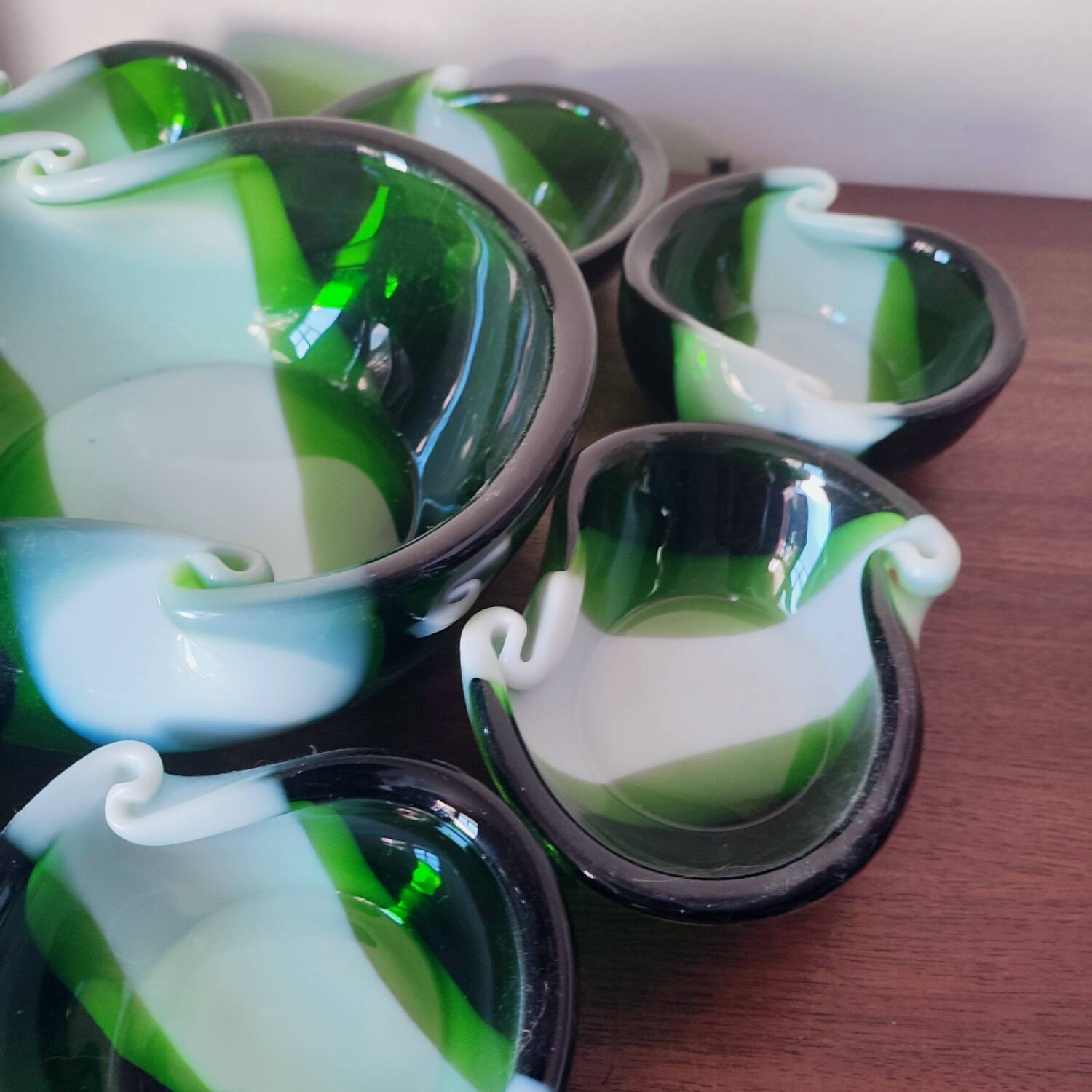 Murano glass salad bowl and ramekins