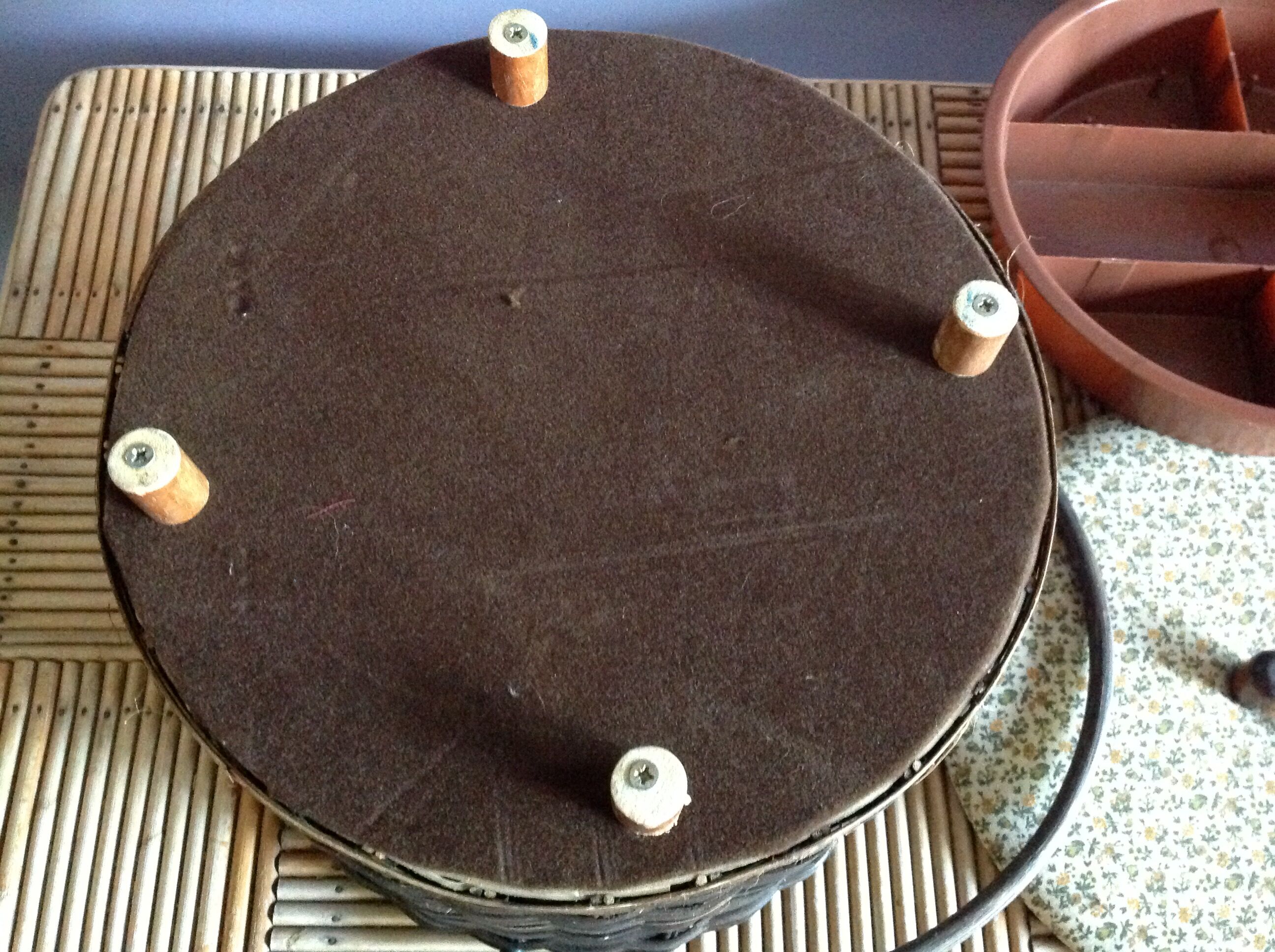 Sewing basket