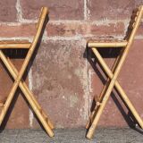 Bamboo counter or bar. (With 2 folding high chairs)