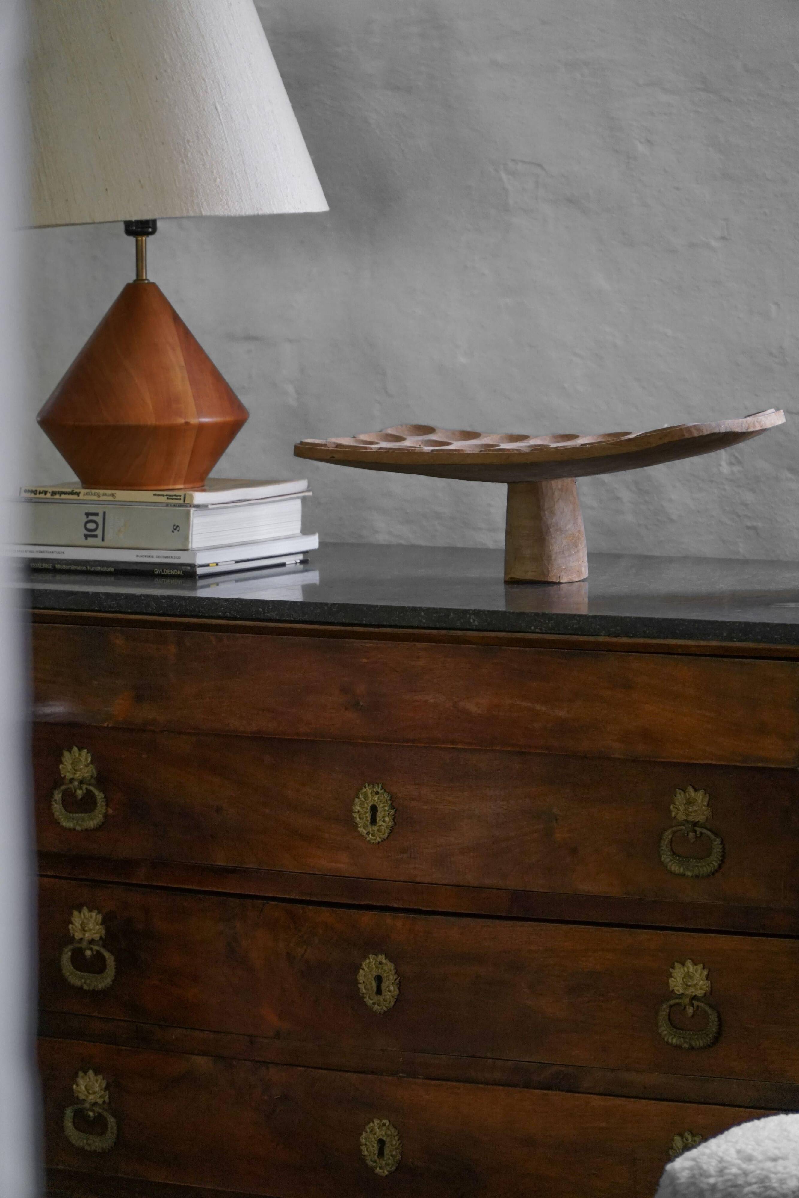 French Empire Commode / Commode, walnut and bronze mounts, 19th century