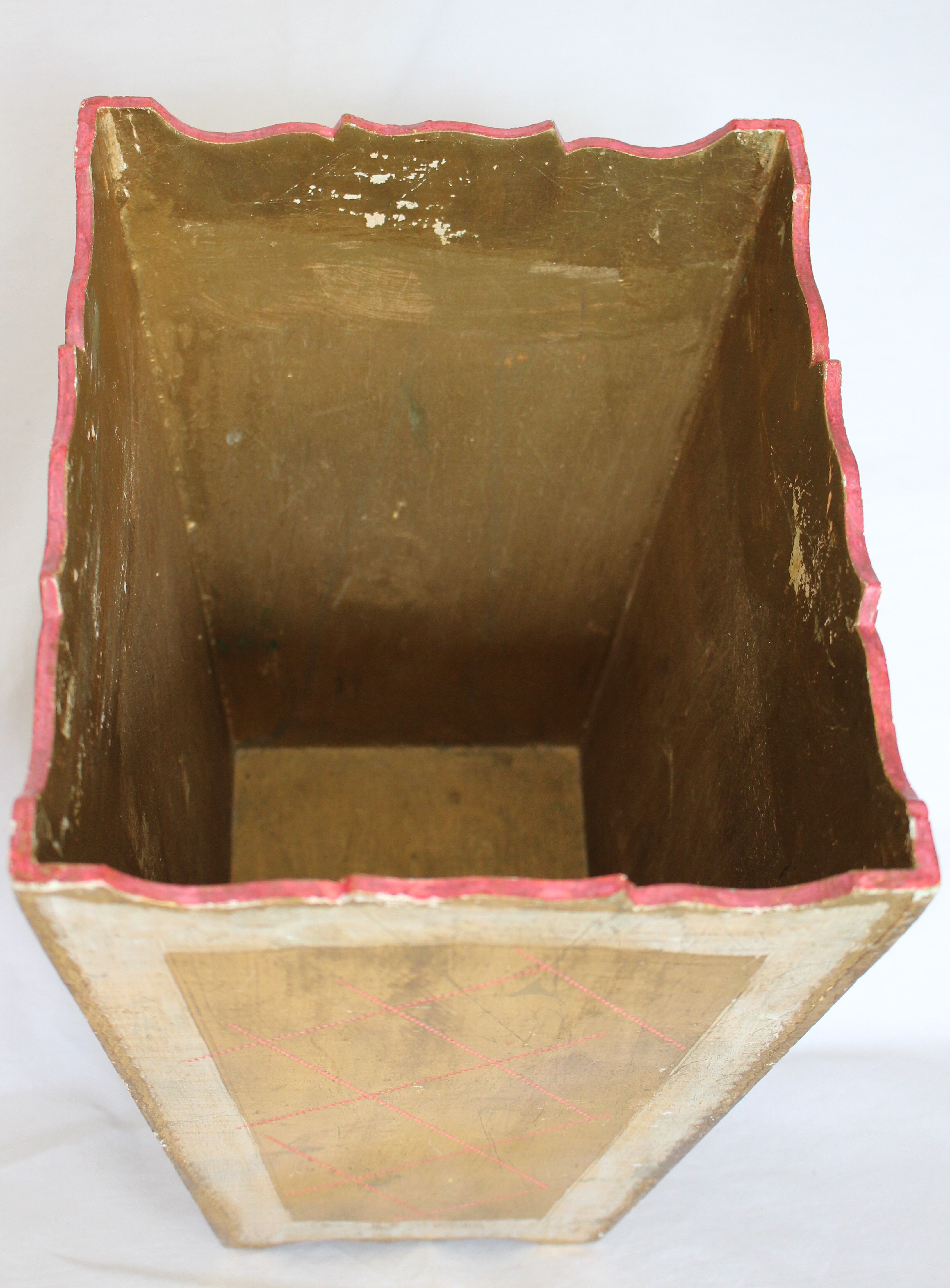 Venetian wooden paper basket