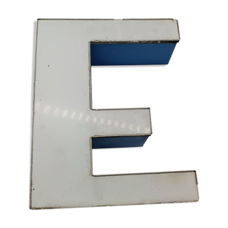 Letter e 60s plexiglass illuminated sign