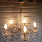 Very beautiful Venetian chandelier with 5 lights / complete and in working condition.